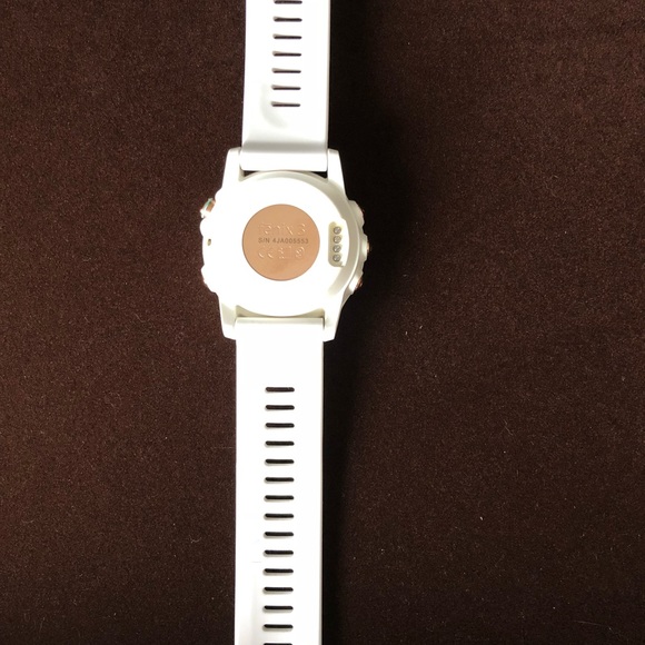 Garmin fenix 3 Sapphire Rose Gold GPS Watch - Picture 3 of 6